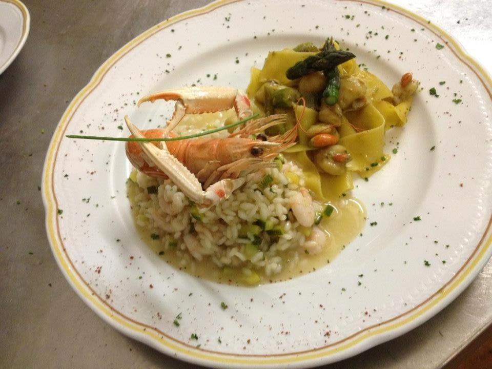 Hotel Ristorante La Casona Feltre Exterior photo